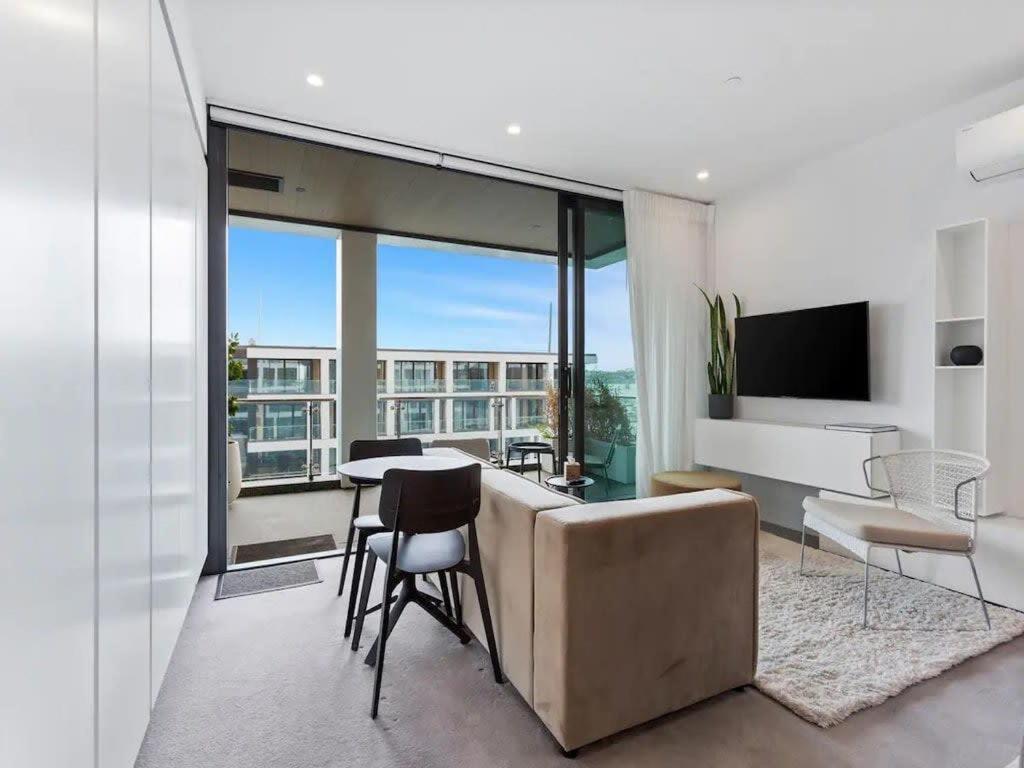 Sleek Modern Studio With Balcony Auckland Exterior foto
